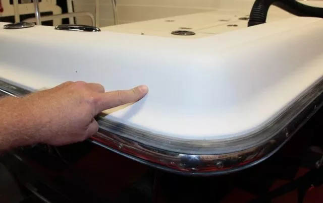 膠衣的耐水性、耐候性、批次間質量穩(wěn)定性等等都直接決定了它自身的品質