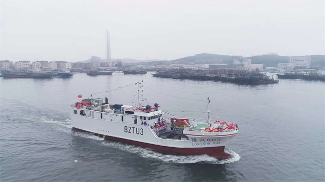 我國自主建造的首批兩艘大洋性玻璃鋼超低溫金槍魚延繩釣船隆興801和隆興802順利啟航，對于我國的玻璃鋼漁船產(chǎn)業(yè)化進程具有里程碑式的重要而深遠的意義。廣東博皓提供玻璃鋼船艇選材解決方案。