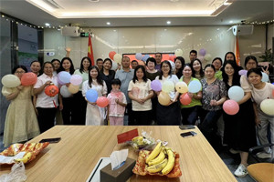 花好月圓，情滿中秋！