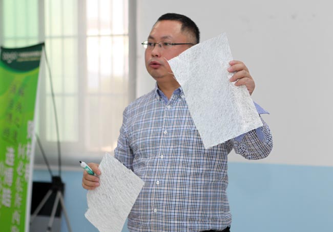 廣州博皓復(fù)合材料有限公司第六期玻璃鋼模具操作培訓班