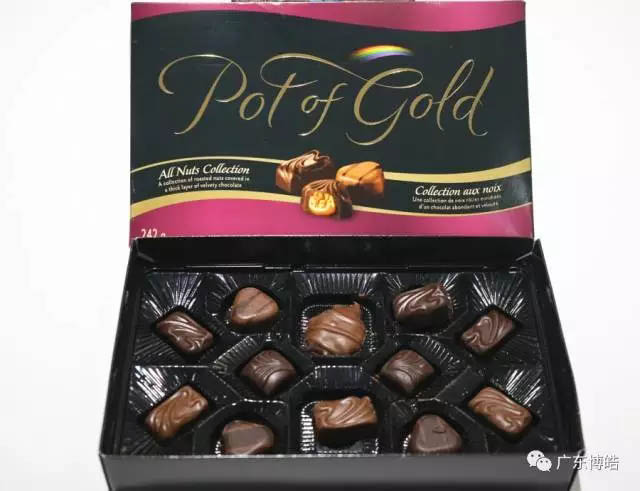 還有可愛的小伙伴為大家?guī)砹讼闾鸬那煽肆?！哇！味道好極了！